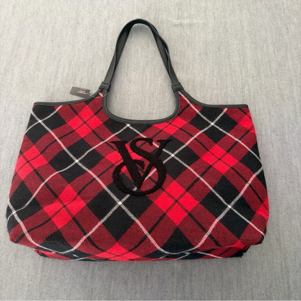 Victoria's Secret Red & Black Buffalo Plaid Large Hobo Bag Shoulder Bag Tote - Picture 2 of 8